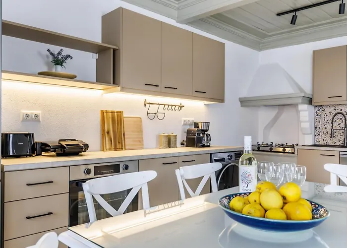 Case de vacanță Amorama - Authentic Village In Glossa