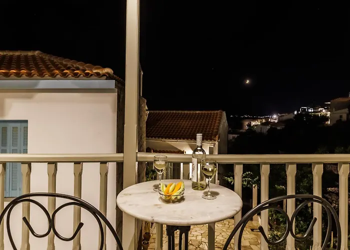 Amorama - Authentic Village In Case de vacanță Glossa