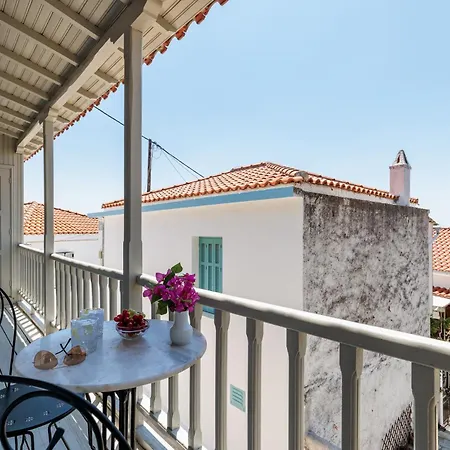 Holiday home Amorama Glossa